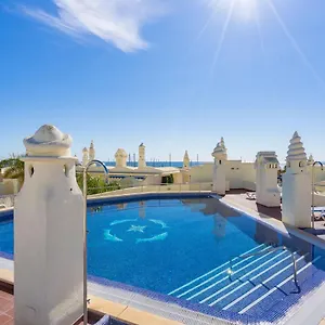 Malaga Puerto Benalmadena: Seaside With Pool And Marina Views Benalmadena
